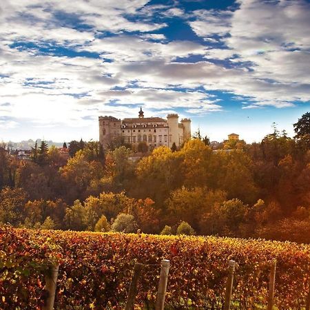 Aparthotel La Rocca Di Efisio Costigliole d'Asti Exterior foto