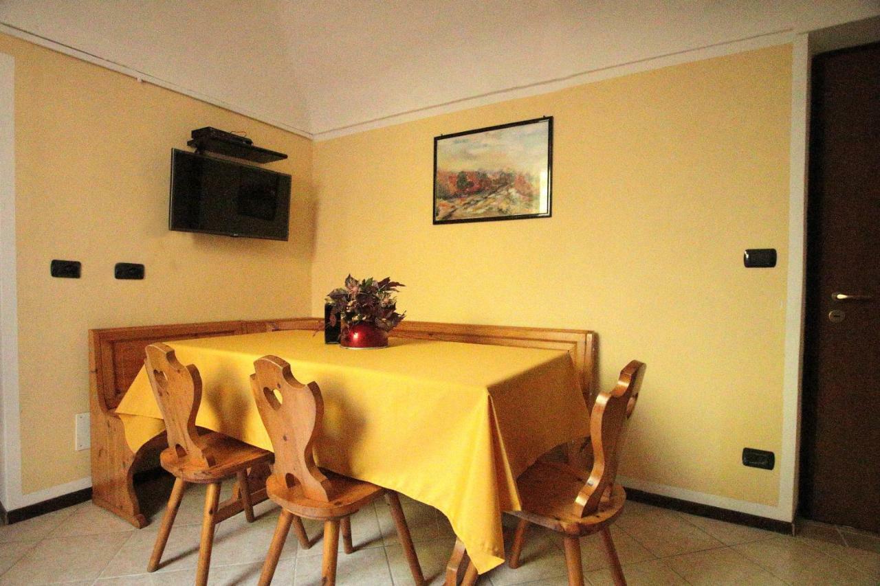 Aparthotel La Rocca Di Efisio Costigliole d'Asti Exterior foto