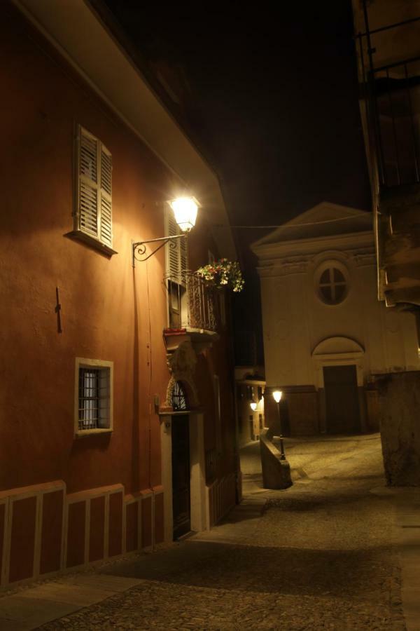Aparthotel La Rocca Di Efisio Costigliole d'Asti Exterior foto