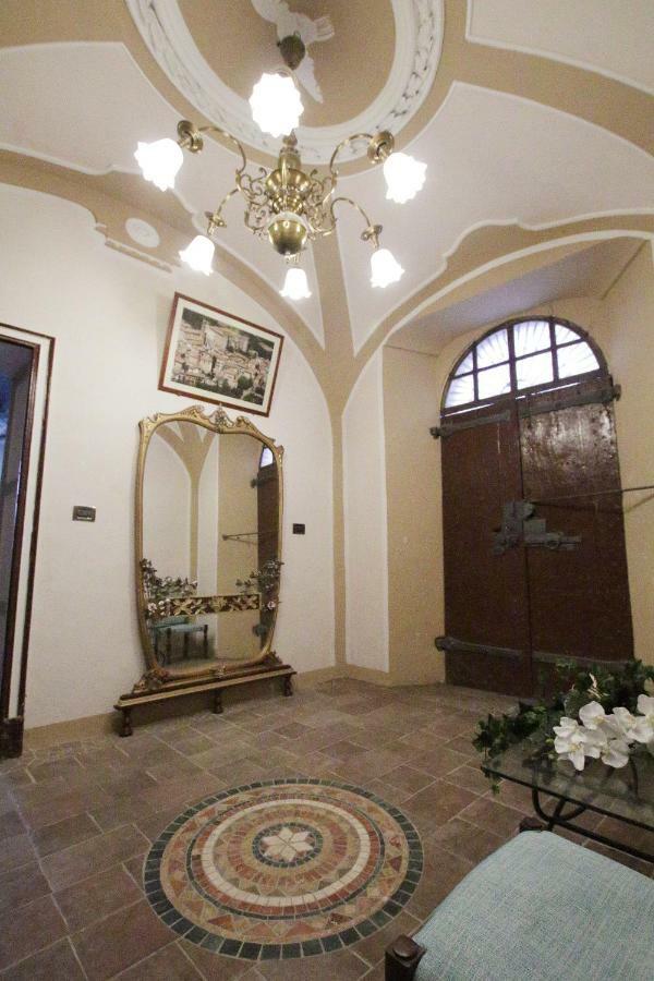 Aparthotel La Rocca Di Efisio Costigliole d'Asti Exterior foto